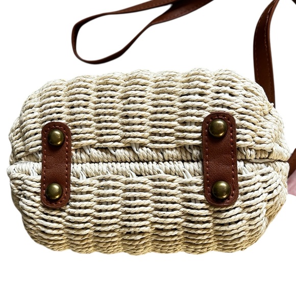 Brand New Women’s Cream Basket & Faux Brown Leather Purse w/ Colourful Beads - Picture 4 of 9